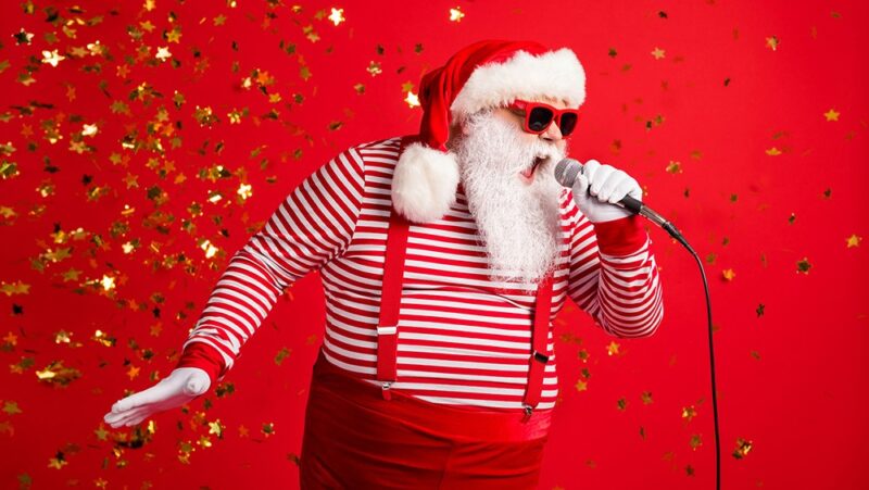 Santa karaoke