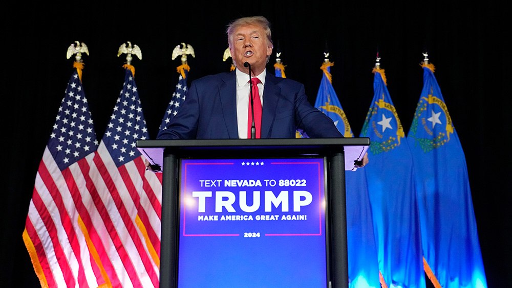 Trump campaigning